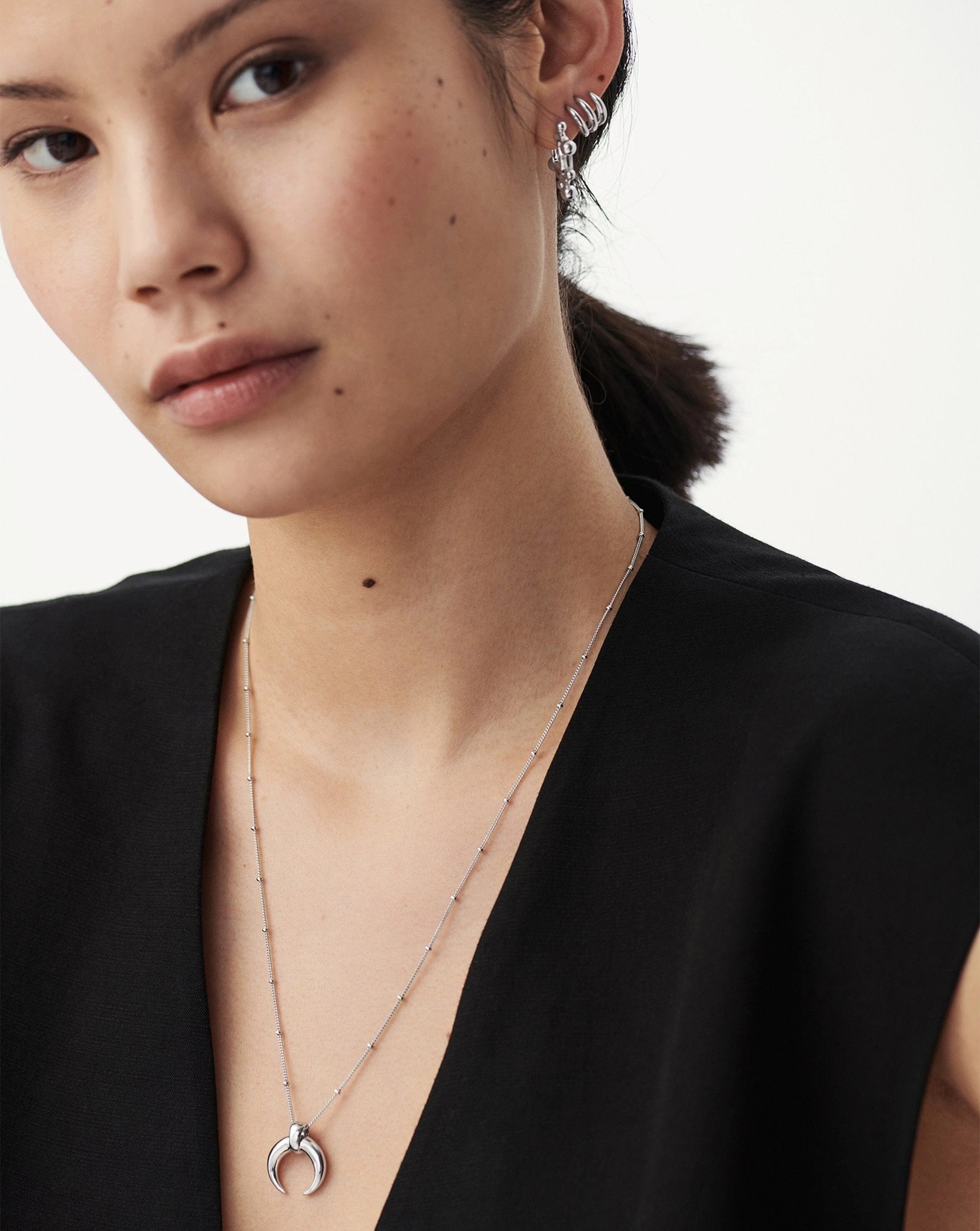 Lucy Williams Large Horn Pendant Necklace - Image 6