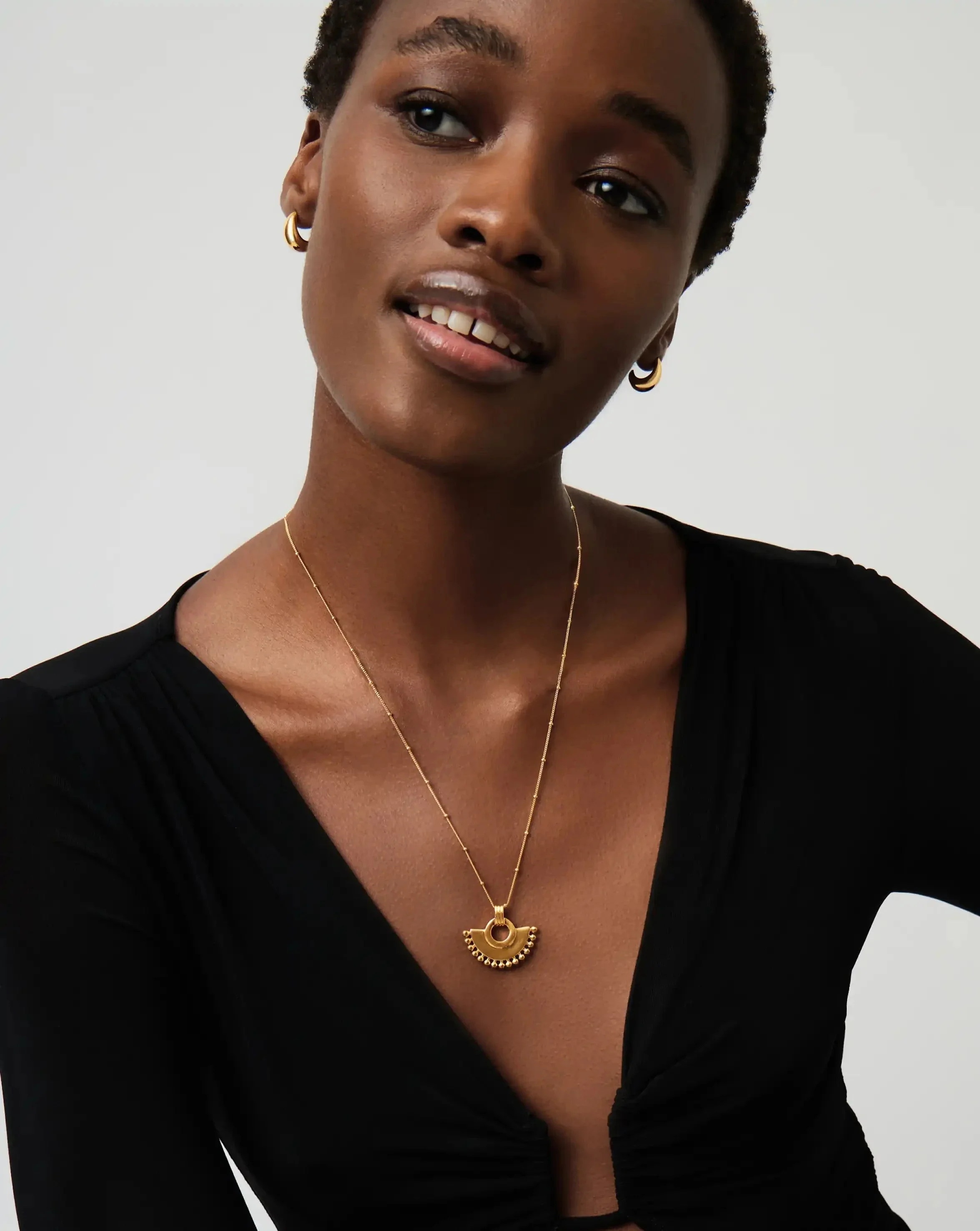 Zenyu Fan Necklace | 18ct Gold Plated - Image 3